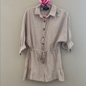 Aakaa  Striped Button-Front Romper in Beige & White
